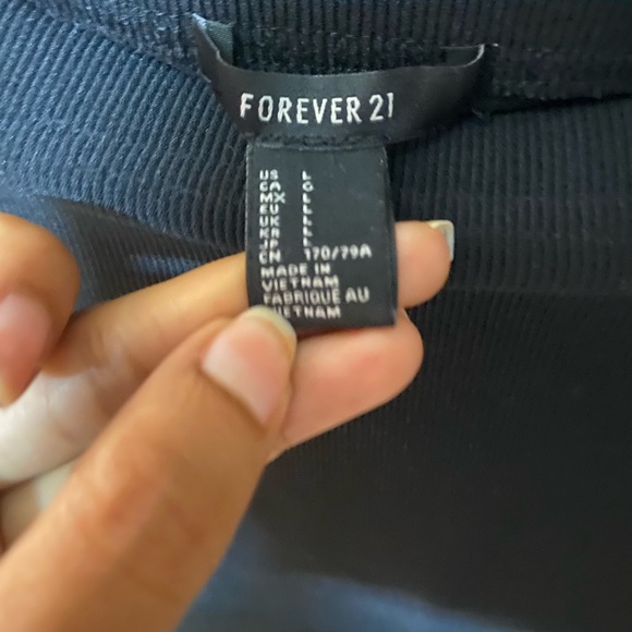 Forever 21ribbed fitted black skirt - Picture 2 of 3